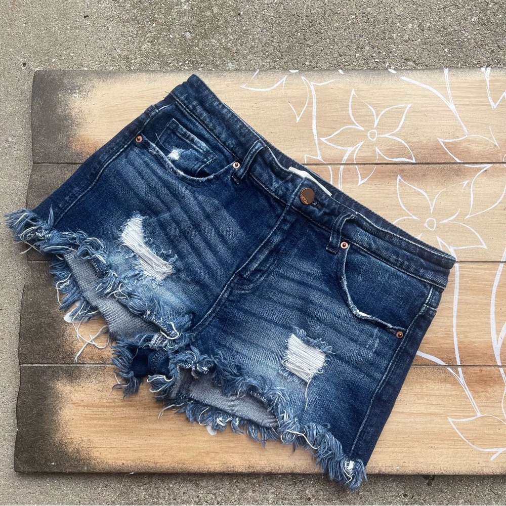 BKE Distressed Jean Shorts Size 27
